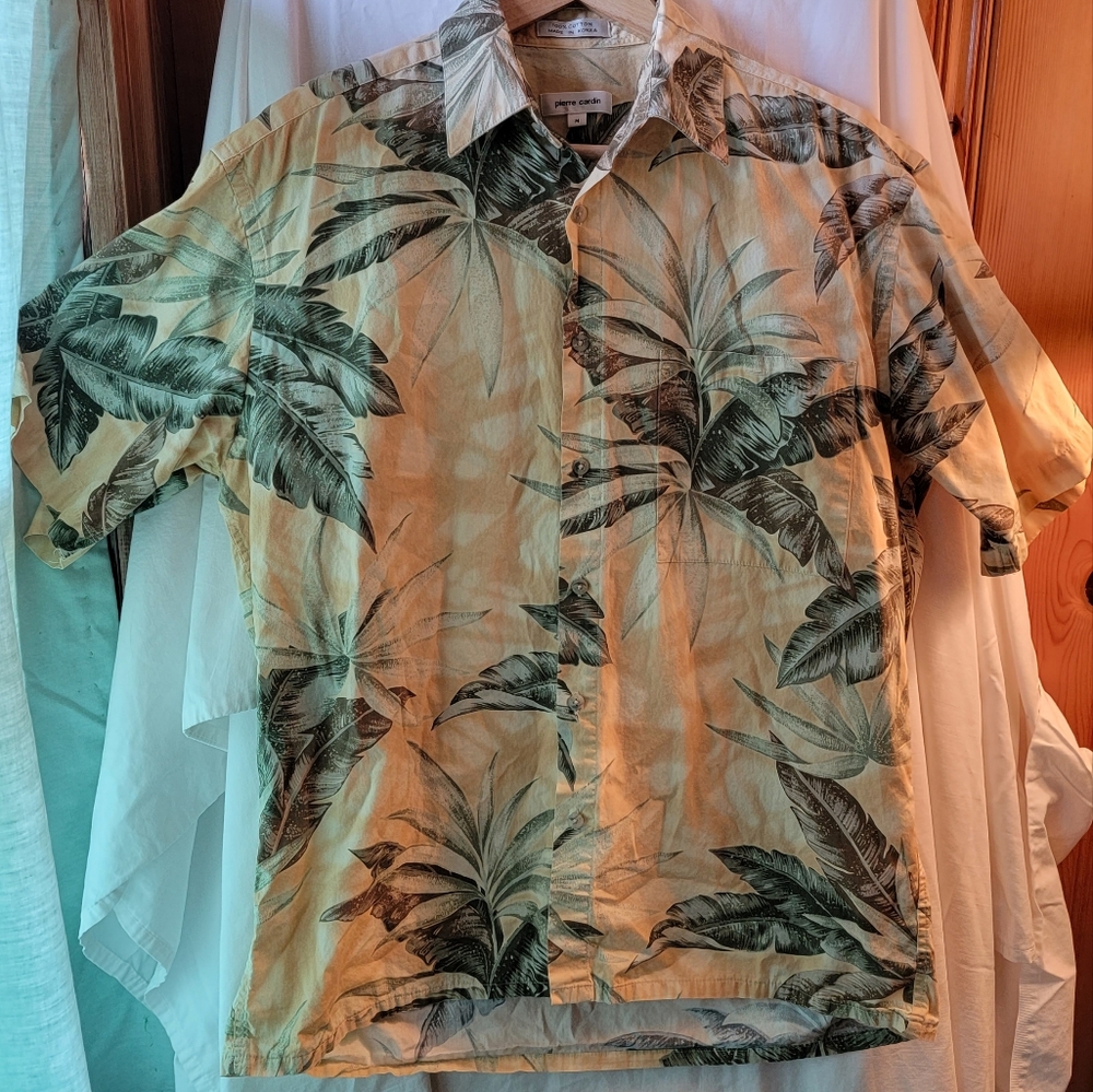 Medium Pierre Cardin Hawaiian Shirt